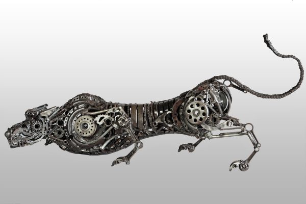 Steel sculpture Doberman by the artist Wawan Gondrong available on www.my-obe.com